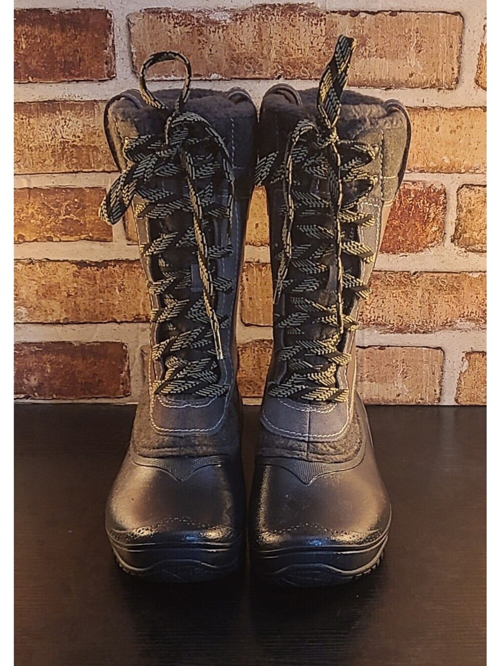 The North Face Shellista III Mid Winter Boots Women Size 9 Gray Snow Waterproof